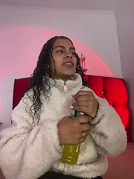 Snapshot of NINA_18_YEARS chatting on February 2025 03:10:02 PM NINA 18 YEARS online show from February 2025 03:10:02 PM