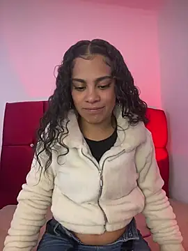 Snapshot of NINA_18_YEARS chatting on February 2025 08:42:01 PM NINA 18 YEARS online show from February 2025 08:42:01 PM