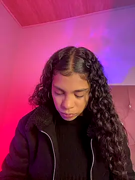 Snapshot of NINA_18_YEARS chatting on October 2025 11:16:02 PM NINA 18 YEARS online show from October 2025 11:16:02 PM