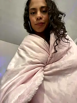 Snapshot of NINA_18_YEARS chatting on October 2025 06:46:01 AM NINA 18 YEARS online show from October 2025 06:46:01 AM