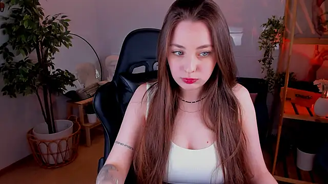 Snapshot of MoonLissa chatting on January 2025 09:51:02 AM MoonLissa online show from January 2025 09:51:02 AM