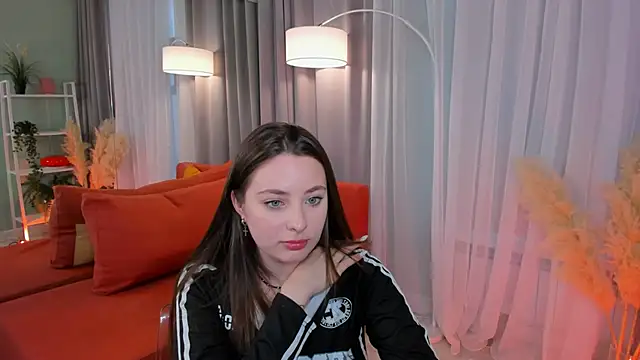 Snapshot of MoonLissa chatting on February 2025 12:57:02 PM MoonLissa online show from February 2025 12:57:02 PM