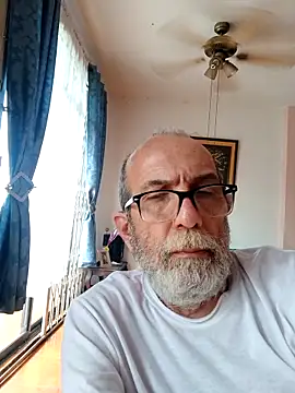 Snapshot of peterjohnsuarmanero chatting on April 2026 03:32:01 PM peterjohnsuarmanero online show from April 2026 03:32:01 PM