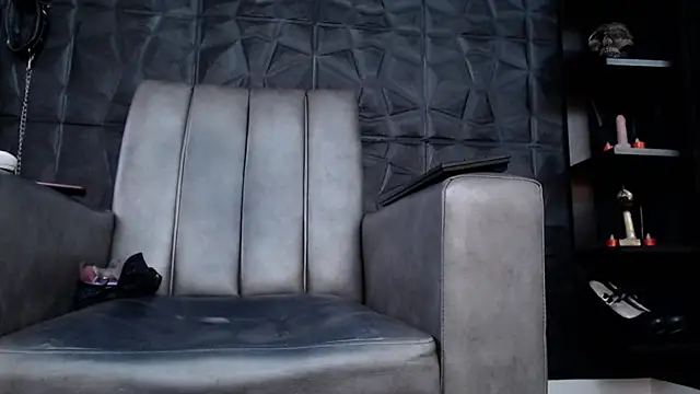 Agata Darkness online show from September 2025 06:31:01 PM