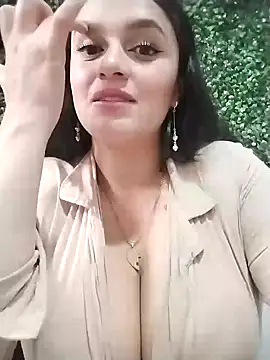 Snapshot of hanna-a chatting on January 2025 03:40:02 PM hanna-a online show from January 2025 03:40:02 PM