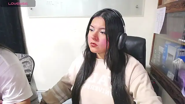 Snapshot of Catherine_summer1 chatting on February 2025 12:38:02 AM Catherine summer1 online show from February 2025 12:38:02 AM