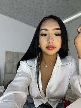 Snapshot of SOPHIACANDY19_ chatting on June 2026 10:35:02 PM SOPHIACANDY19 online show from June 2026 10:35:02 PM