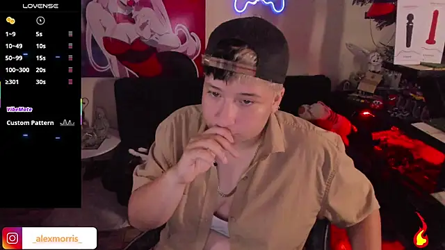 Snapshot of _AlexMorris chatting on October 2025 06:59:01 AM  AlexMorris online show from October 2025 06:59:01 AM