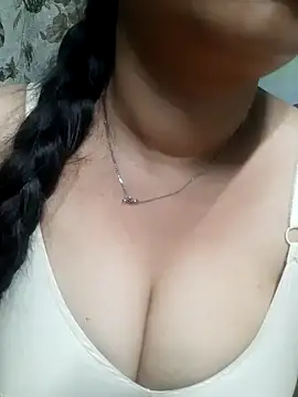 Snapshot of sajida34 chatting on February 2025 12:58:02 AM sajida34 online show from February 2025 12:58:02 AM