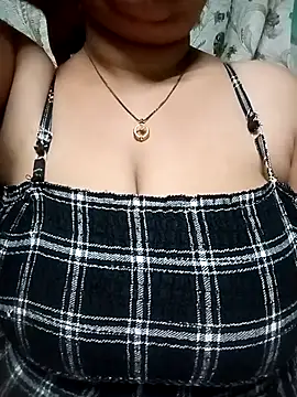 Snapshot of sajida34 chatting on November 2025 02:28:01 PM sajida34 online show from November 2025 02:28:01 PM