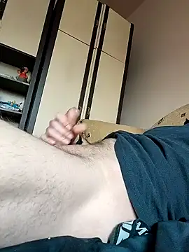 Snapshot of Vicktore007 chatting on March 2026 12:33:11 PM Vicktore007 online show from March 2026 12:33:11 PM