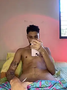 Snapshot of Lil_Ric chatting on February 2025 05:24:02 PM Lil Ric online show from February 2025 05:24:02 PM