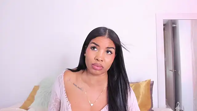 Snapshot of NickyBrown_ chatting on March 2025 09:58:02 PM NickyBrown  online show from March 2025 09:58:02 PM