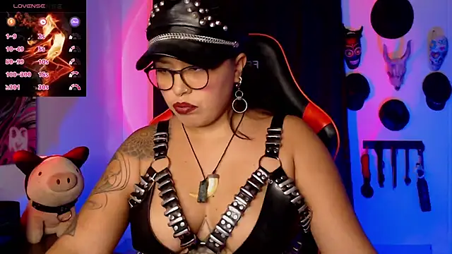 LilithSharon online show from November 2025 05:01:02 PM