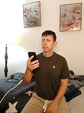 Snapshot of hoy_toyboy chatting on March 2025 05:50:02 PM hoy toyboy online show from March 2025 05:50:02 PM