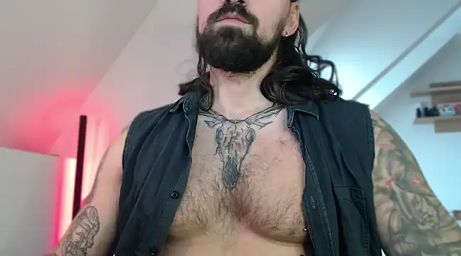 MateoHunk online show from December 2024 12:23:02 PM