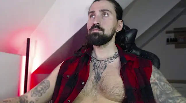 MateoHunk online show from December 2024 05:13:01 PM