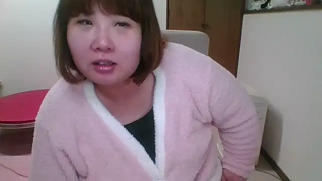 Snapshot of SAKU-RA-chan chatting on February 2026 01:32:02 PM SAKU-RA-chan online show from February 2026 01:32:02 PM