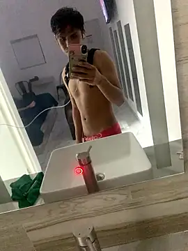 Snapshot of Pedritovergon20cm chatting on November 2025 08:03:01 AM Pedritovergon20cm online show from November 2025 08:03:01 AM