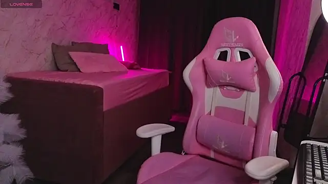 Kira yoon online show from December 2025 12:15:02 AM