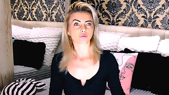 Aly girl1 online show from September 2025 08:19:01 AM