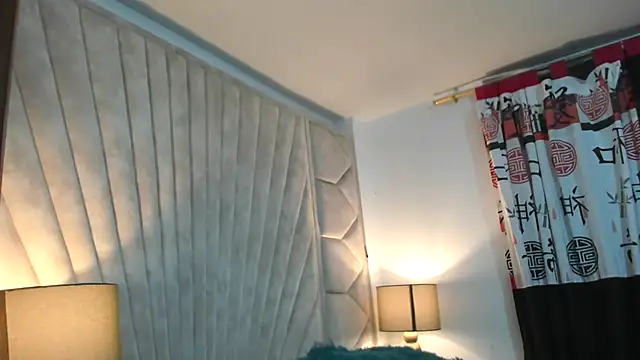 Jade squirtt online show from October 2025 10:27:01 AM