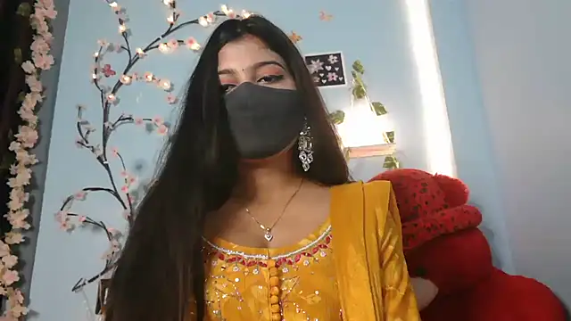 Reena Singh53 online show from October 2025 12:13:02 PM