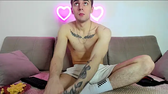 Snapshot of Ian_Connery chatting on February 2025 09:03:02 PM Ian Connery online show from February 2025 09:03:02 PM