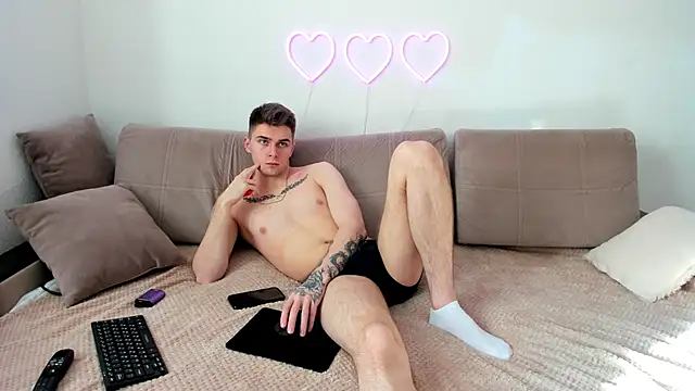 Snapshot of Ian_Connery chatting on February 2025 12:50:01 PM Ian Connery online show from February 2025 12:50:01 PM