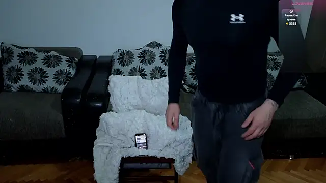 Snapshot of JohnnyStepBro chatting on April 2026 08:13:02 PM JohnnyStepBro online show from April 2026 08:13:02 PM