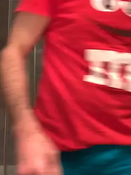 Snapshot of MaxVain chatting on December 2024 02:56:02 AM MaxVain online show from December 2024 02:56:02 AM