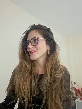 Hanny 24 online show from February 2025 01:00:02 AM