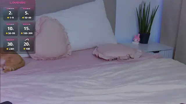 Snapshot of Lisa_Moones chatting on January 2025 08:11:02 PM Lisa Moones online show from January 2025 08:11:02 PM