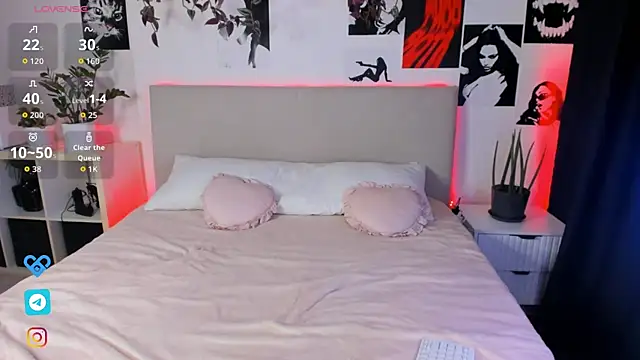 Snapshot of Lisa_Moones chatting on October 2025 03:21:02 PM Lisa Moones online show from October 2025 03:21:02 PM