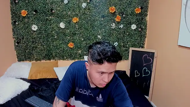 Snapshot of Lia_Jefferson chatting on December 2024 11:54:02 AM Lia Jefferson online show from December 2024 11:54:02 AM