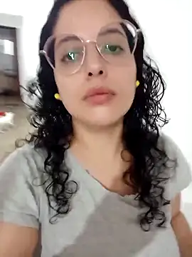 Snapshot of babyluna939 chatting on March 2026 01:43:02 AM babyluna939 online show from March 2026 01:43:02 AM