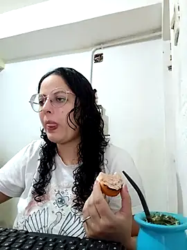 Snapshot of babyluna939 chatting on March 2026 06:13:01 PM babyluna939 online show from March 2026 06:13:01 PM