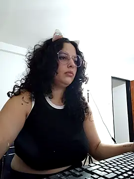 Snapshot of babyluna939 chatting on March 2026 07:02:02 PM babyluna939 online show from March 2026 07:02:02 PM