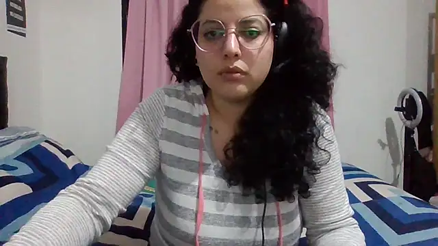 Snapshot of babyluna939 chatting on April 2026 01:42:02 AM babyluna939 online show from April 2026 01:42:02 AM