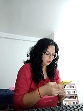 Snapshot of babyluna939 chatting on April 2026 11:35:02 PM babyluna939 online show from April 2026 11:35:02 PM