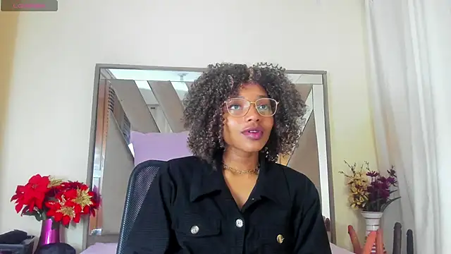 sara williams01 online show from March 2025 01:01:02 PM