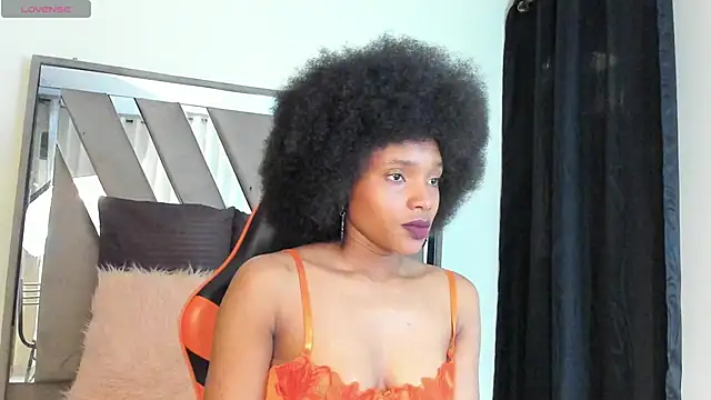 sara williams01 online show from November 2025 01:03:01 PM