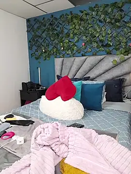 Grey Lorenz11 online show from February 2026 08:43:01 AM