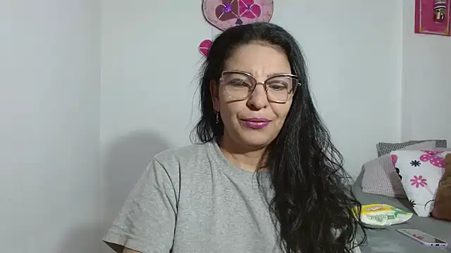 anybellucci43 online show from February 2026 12:48:01 AM