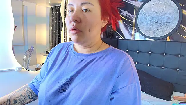 Bruja  Scarlata online show from September 2025 10:09:01 AM