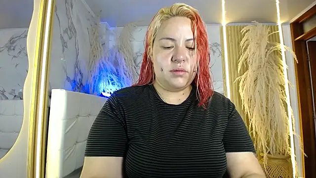 Bruja  Scarlata online show from December 2025 10:30:01 AM