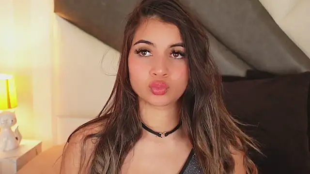 Snapshot of AnitaKariri chatting on January 2025 02:58:01 PM AnitaKariri online show from January 2025 02:58:01 PM