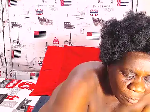 Honeybumsx32 online show from September 2025 07:19:01 AM