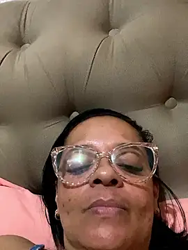 Snapshot of lomagata chatting on June 2026 01:54:01 AM lomagata online show from June 2026 01:54:01 AM