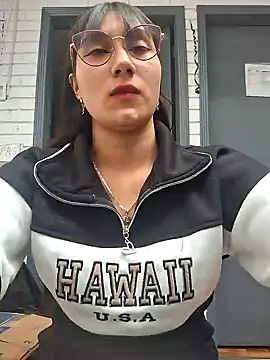 Snapshot of Chloe_Brownx chatting on March 2025 07:38:02 PM Chloe Brownx online show from March 2025 07:38:02 PM